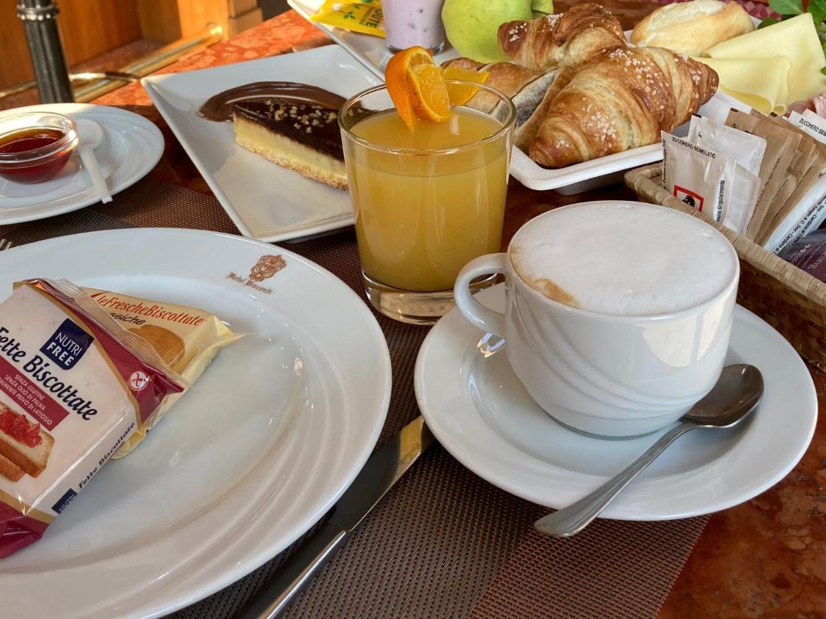 Hotel Visconti เมลโซ ภายนอก รูปภาพ