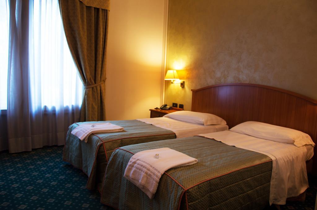 Hotel Visconti เมลโซ ภายนอก รูปภาพ