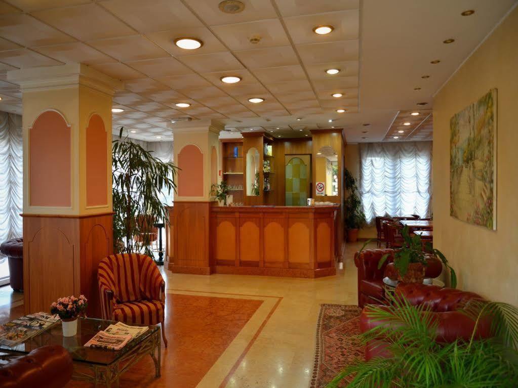 Hotel Visconti เมลโซ ภายนอก รูปภาพ